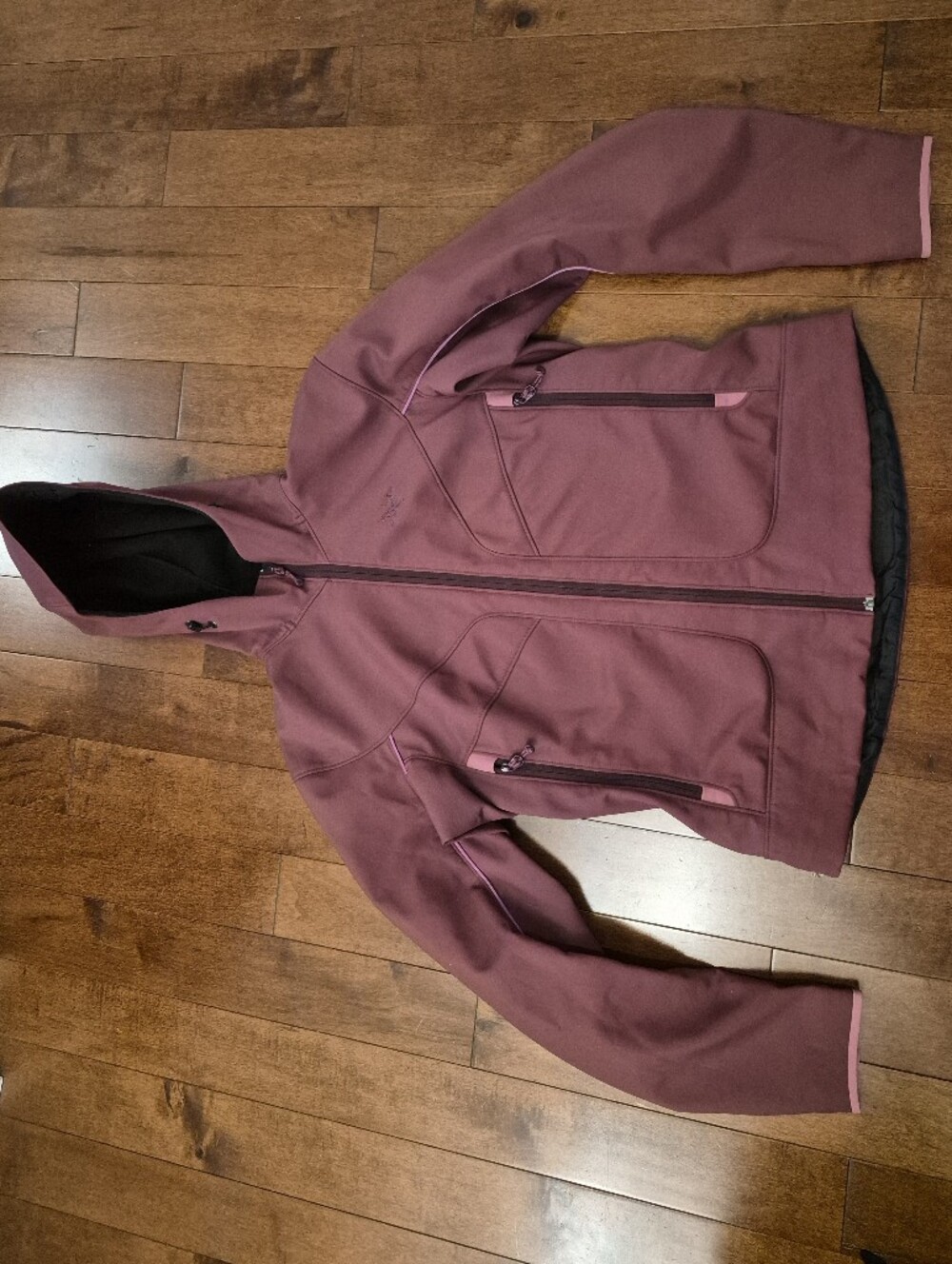 Arcteryx women's jacket in size medium 8-10
